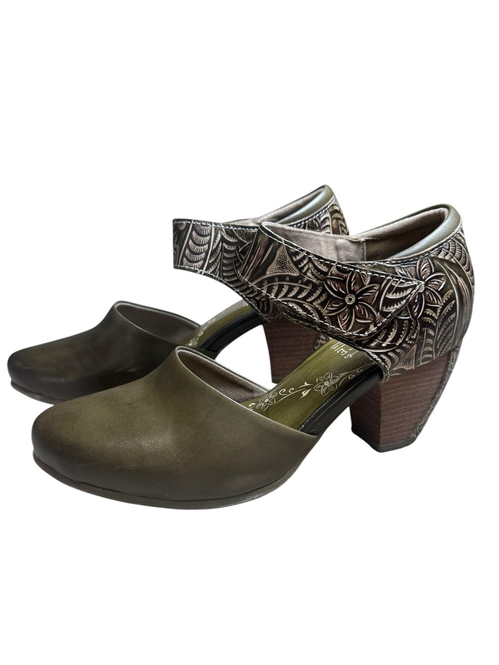 L’Artiste by Spring Step Toolie Olive Pump
